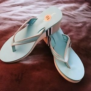Nautica women's flip flop wedge shoes size 10 Aqua